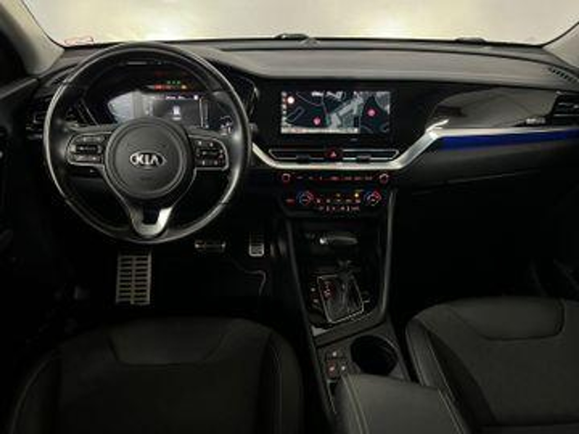 45715476-6.jpg