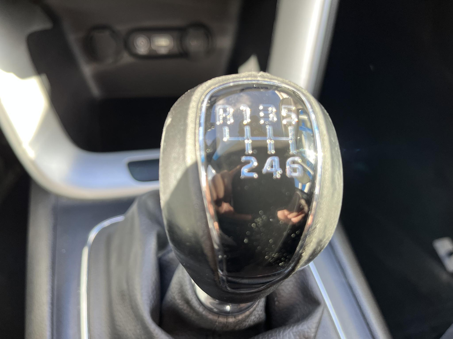 48646498-21.jpg